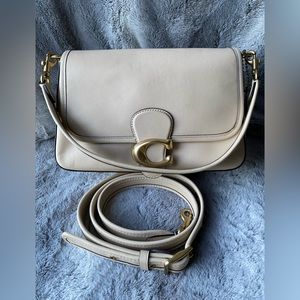 Coach tabby messenger. Cream.